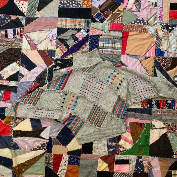 Vintage 80s Multi-Color Pattern Turtleneck - Picture 2 of 8